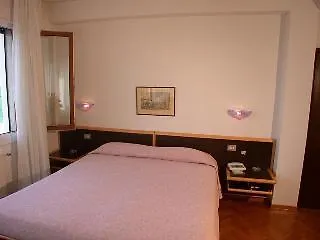 Belvedere Готель 3*